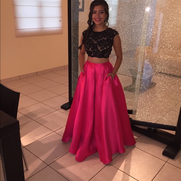 Prom Dress by Giovanny - Picture 4 of 8